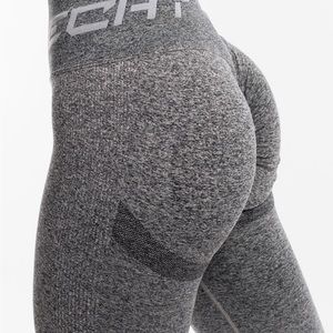 Echt Arise Ombré scrunch leggings